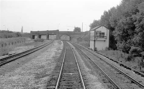 heaton norris junction signal box|Ash Bridge Signal Box in 1975 .